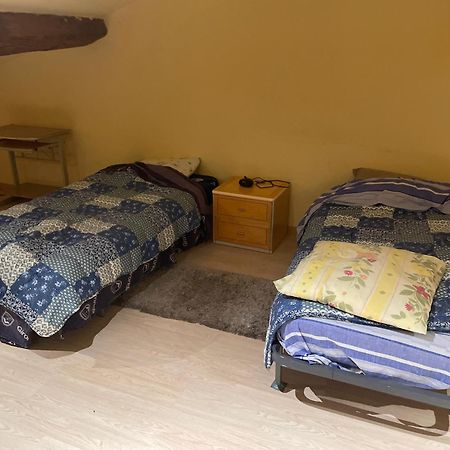 Chambre Simple Proche Aeroport Pusignan 外观 照片