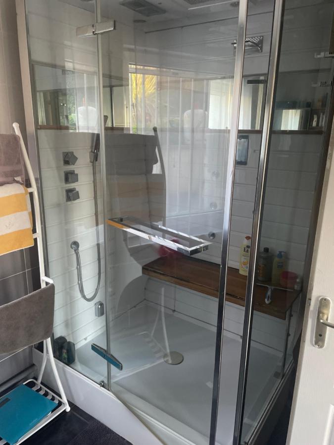 Chambre Simple Proche Aeroport Pusignan 外观 照片